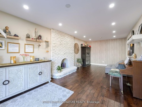 281 Mcgill Street, Mississauga, ON - Indoor With Fireplace