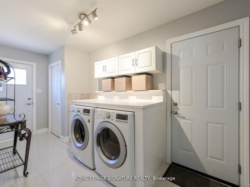 281 Mcgill Street, Mississauga, ON - Indoor Photo Showing Laundry Room
