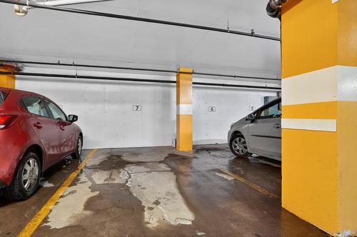 Garage - 406-3700 Boul. Henri-Bourassa E., Montréal (Montréal-Nord), QC - Indoor Photo Showing Garage