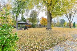 2505 Boul. des Mille-Îles  Laval (Saint-François), QC H7J 1E6