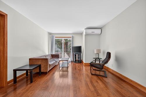 Living room - 3526 Av. Coloniale, Montréal (Le Plateau-Mont-Royal), QC - Indoor