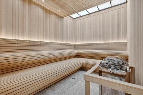 Sauna - 401-2060 Rue Peel, Montréal (Ville-Marie), QC - Indoor Photo Showing Other Room