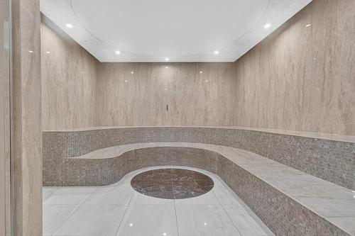 Sauna - 401-2060 Rue Peel, Montréal (Ville-Marie), QC - Indoor Photo Showing Other Room