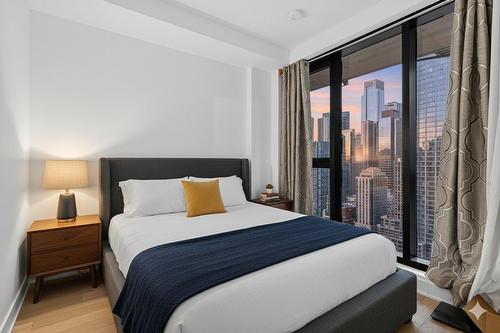 Bedroom - 401-2060 Rue Peel, Montréal (Ville-Marie), QC - Indoor Photo Showing Bedroom