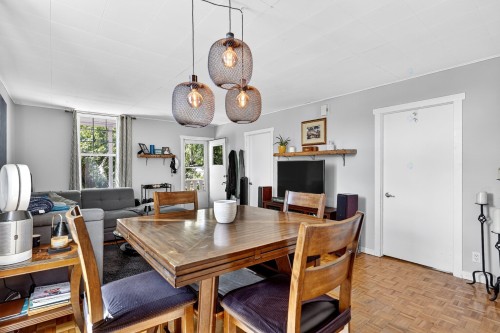 Dining room - 17  - 19 Av. Legrand, Laval (Laval-Des-Rapides), QC - Indoor Photo Showing Dining Room