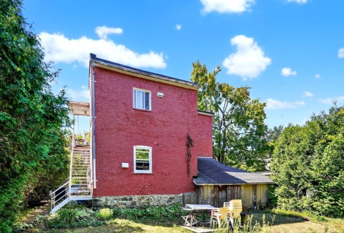 Backyard - 17  - 19 Av. Legrand, Laval (Laval-Des-Rapides), QC - Outdoor With Exterior