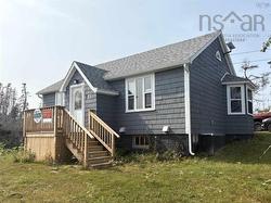 21 Marconi St  Louisbourg, NS B1C 1K2
