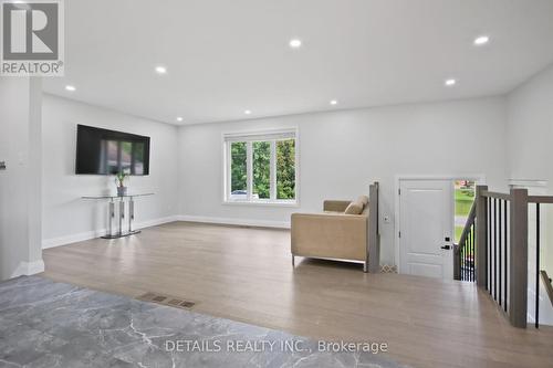 2708 Bekkers Court, Ottawa, ON - Indoor