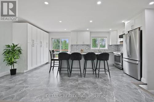 2708 Bekkers Court, Ottawa, ON - Indoor Photo Showing Kitchen With Stainless Steel Kitchen