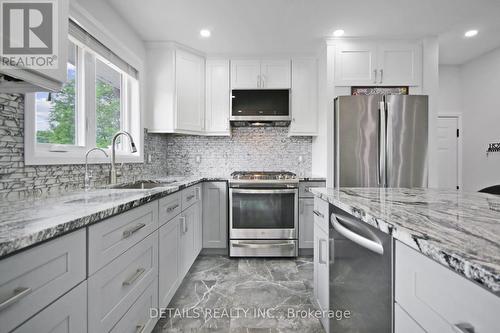 2708 Bekkers Court, Ottawa, ON - Indoor Photo Showing Kitchen With Stainless Steel Kitchen With Upgraded Kitchen