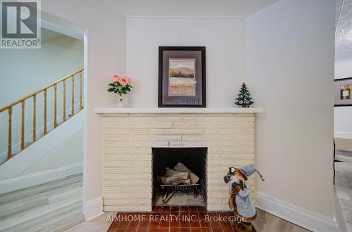 222 Richmond Street, Richmond Hill, ON - Indoor With Fireplace