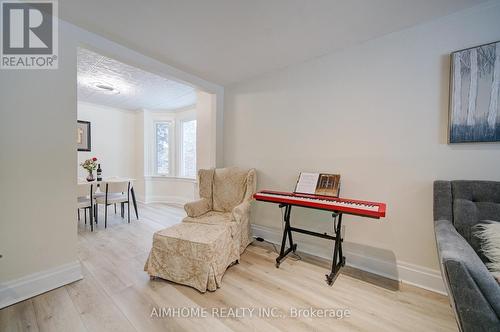 222 Richmond Street, Richmond Hill, ON - Indoor Photo Showing Other Room