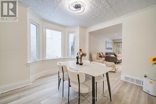 222 Richmond Street, Richmond Hill, ON - Indoor Photo Showing Dining Room