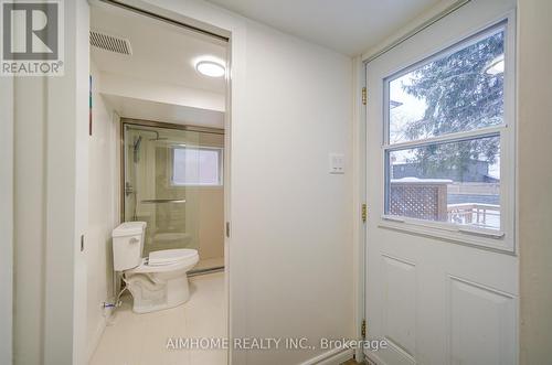 222 Richmond Street, Richmond Hill, ON - Indoor Photo Showing Bathroom