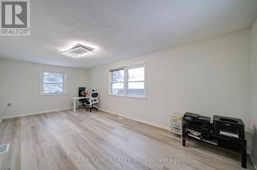 222 Richmond Street, Richmond Hill, ON - Indoor