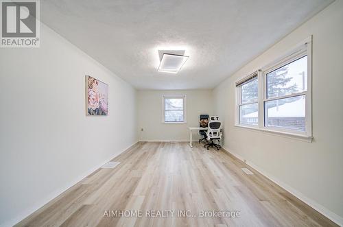 222 Richmond Street, Richmond Hill, ON - Indoor Photo Showing Other Room
