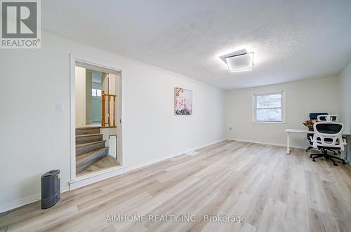 222 Richmond Street, Richmond Hill, ON - Indoor