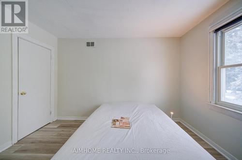 222 Richmond Street, Richmond Hill, ON - Indoor Photo Showing Bedroom