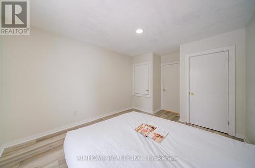 222 Richmond Street, Richmond Hill, ON - Indoor