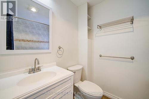 222 Richmond Street, Richmond Hill, ON - Indoor Photo Showing Bathroom
