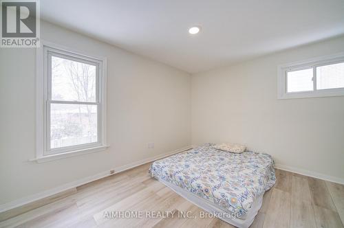 222 Richmond Street, Richmond Hill, ON - Indoor Photo Showing Bedroom