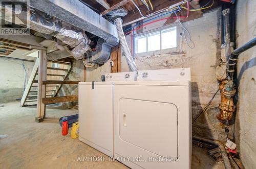222 Richmond Street, Richmond Hill, ON - Indoor Photo Showing Laundry Room