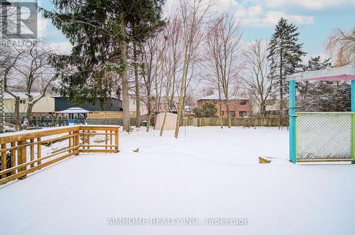 222 Richmond Street, Richmond Hill, ON - Outdoor