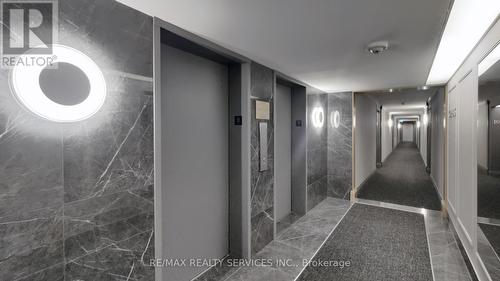 909 - 330 Mill Street S, Brampton, ON - Indoor Photo Showing Bathroom