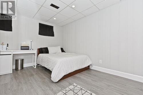Lower level bedroom - 1535 Thetford Court, Mississauga, ON - Indoor Photo Showing Bedroom