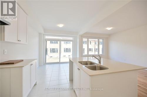 377 Provident Way, Hamilton, ON - Indoor Photo Showing Kitchen With Double Sink