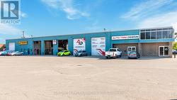 1 - 580 CLARKE ROAD  London East (East I), ON N5V 3K5