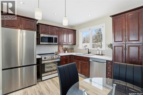 67 Hatton Crescent, Regina, SK - Indoor Photo Showing Kitchen