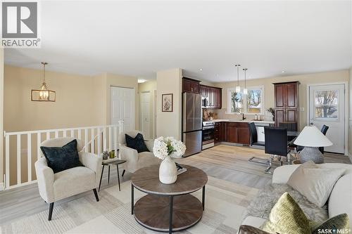 67 Hatton Crescent, Regina, SK - Indoor Photo Showing Living Room