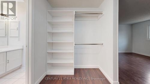 302 Ojibway Trail, Mississauga, ON - Indoor With Storage