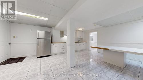 302 Ojibway Trail, Mississauga, ON - Indoor Photo Showing Other Room