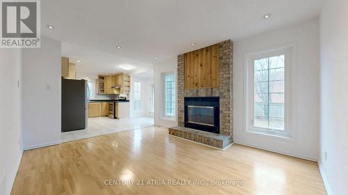 302 Ojibway Trail, Mississauga, ON - Indoor Photo Showing Living Room With Fireplace