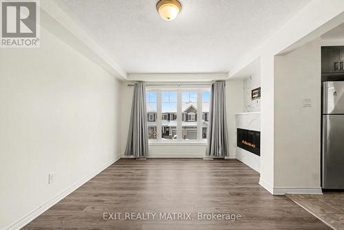 370 Willow Aster Circle, Ottawa, ON - Indoor With Fireplace