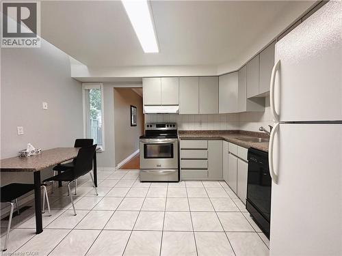 4107 Jefton Crescent, Mississauga, ON - Indoor Photo Showing Kitchen