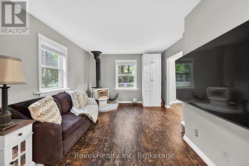 6 Bayside Road, Tiny, ON - Indoor