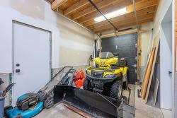 Garage - 