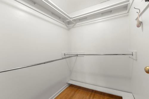 Penderie (Walk-in) - 1380 Av. Kingsley, Dorval, QC - Indoor With Storage