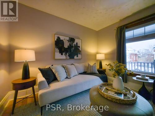 58 Pandora Avenue N, Kitchener, ON - Indoor Photo Showing Living Room