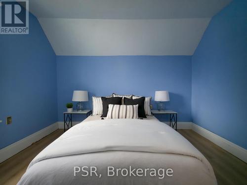 58 Pandora Avenue N, Kitchener, ON - Indoor Photo Showing Bedroom