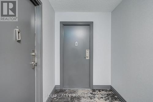1106 - 1 Reidmount Avenue, Toronto, ON - Indoor Photo Showing Other Room