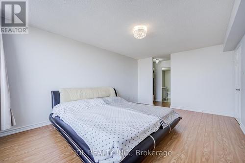 1106 - 1 Reidmount Avenue, Toronto, ON - Indoor Photo Showing Bedroom