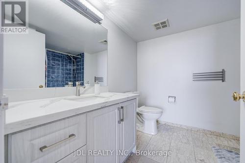 1106 - 1 Reidmount Avenue, Toronto, ON - Indoor Photo Showing Bathroom
