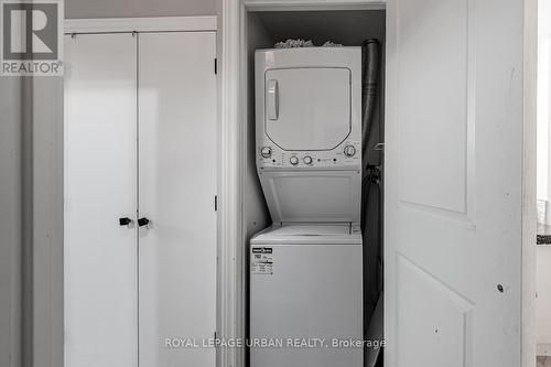 505 - 25 Maitland Street, Toronto, ON - Indoor Photo Showing Laundry Room