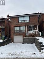 UPPER - 586 WARDEN AVENUE  Toronto, ON M1L 3Z3