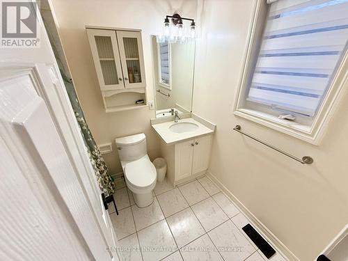 920 Mandolin Place, Mississauga, ON - Indoor Photo Showing Bathroom