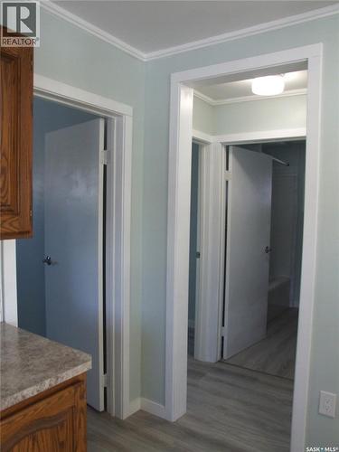 113 Railway Avenue, Richmound, SK - Indoor